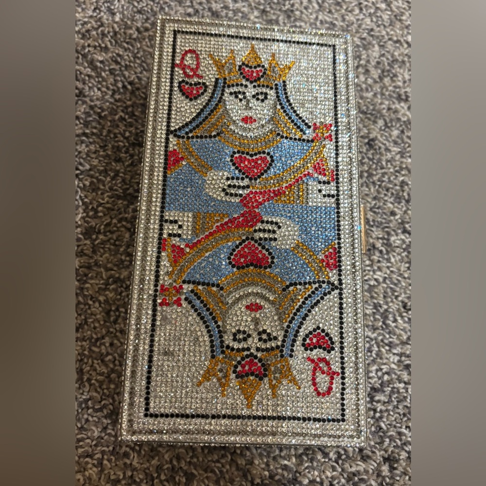 Queen of Hearts Beaded Clutch - Picture 5 of 6